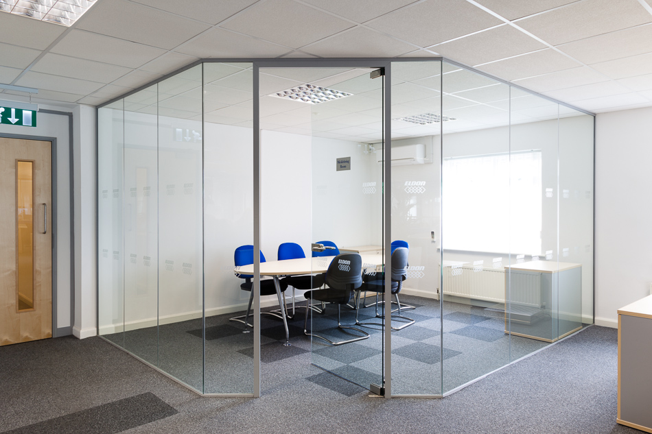 Benefits of Proper Glass Partitions and Their Types